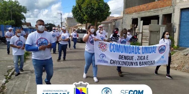 Prefeitura de Aquidabã realiza caminhada com mensagem de conscientização a população no Combate Dengue