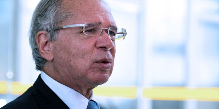 Reforma tributária não trará aumento de imposto, diz Guedes