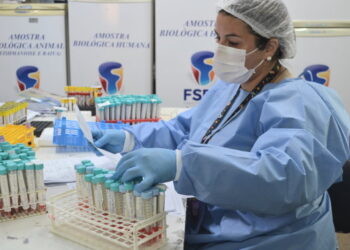 Lacen divulga Boletim Genômico que estuda variantes do coronavírus