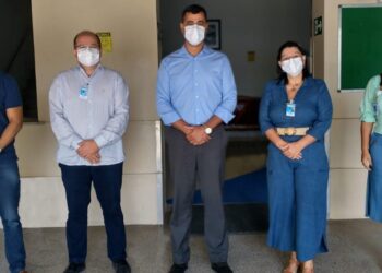 Hospital de Cirurgia recebe visita de representantes do Ministério da Saúde