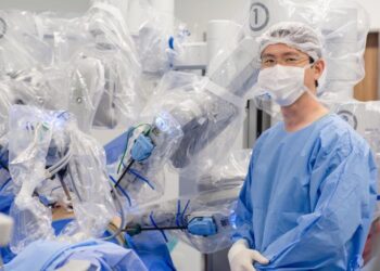 Cirurgia robótica na pandemia: Dr. André Yoichi explica como está o procedimento em Sergipe