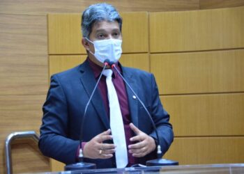 Dr. Samuel propõe campanha contra violência a pessoa idosa
