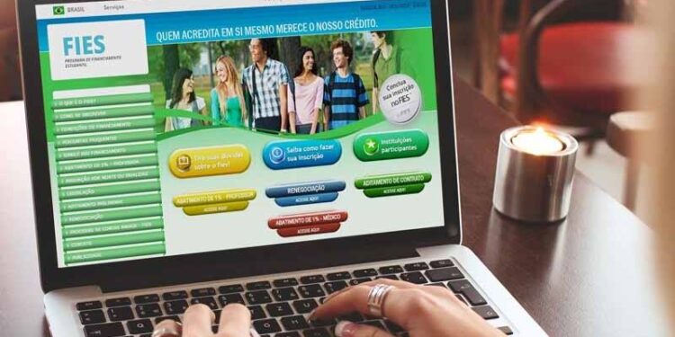 Inscrições para o Fies 2021.2 terminam nesta sexta-feira