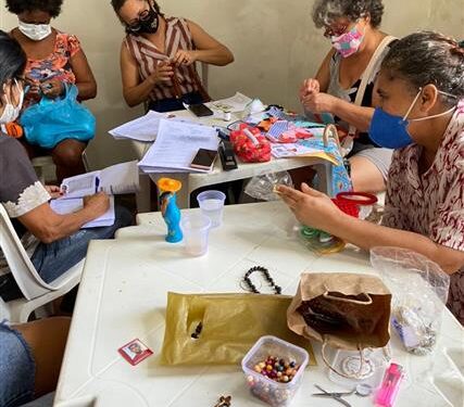 Prefeitura de Estância auxilia artífices na obtenção da Carteira Nacional do Artesão