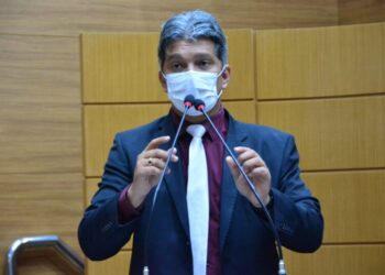 Dr. Samuel quer que empresas liberem colaboradores em dia de vacinação
