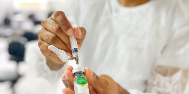 Prefeitura de Socorro realiza ação de vacinação contra Influenza para técnicos da Semed