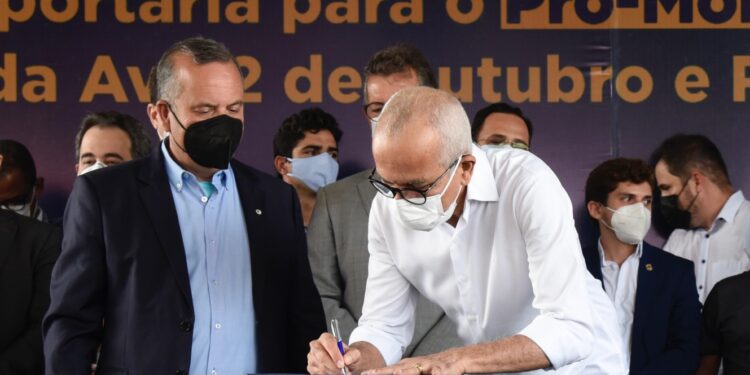 Prefeito e ministro do Desenvolvimento Regional anunciam R$ 80 milhões de investimentos para Aracaju