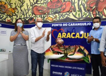 Prefeito Edvaldo entrega novo Ponto do Caranguejo no Mercado Virgínia Franco