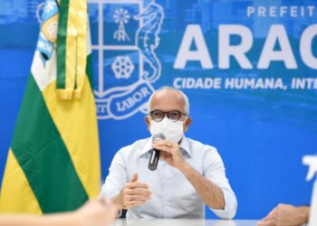 Prefeito de Aracaju reúne Comitê de Crise para pedir atenção redobrada no final de semana
