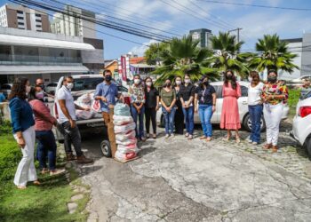 Funesa realiza entrega de cestas de alimentos à campanha Solidarize-SE