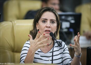 Repescagem: Emília critica desorganização durante vacinação