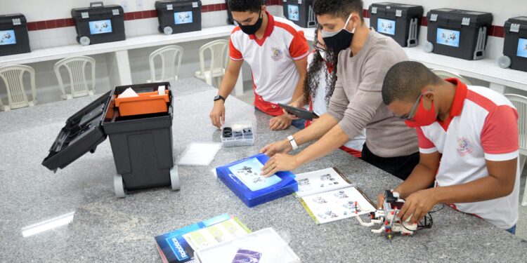 Governo de Sergipe abre 191 vagas para educador profissional