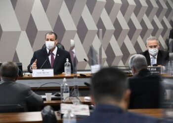 CPI aprova novos requerimentos para esclarecer negociação de vacinas