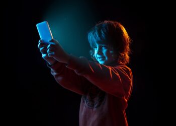 Pesquisa visa compreender o uso dos dispositivos digitais pelas crianças