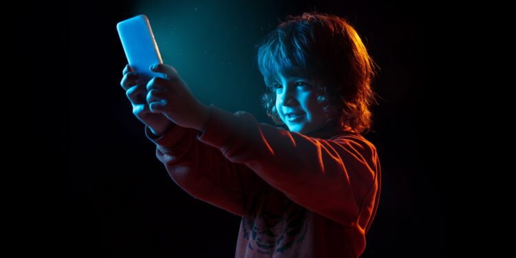 Pesquisa visa compreender o uso dos dispositivos digitais pelas crianças