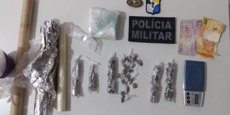 Polícia Militar prende homem por tráfico de drogas em Canindé de São Francisco