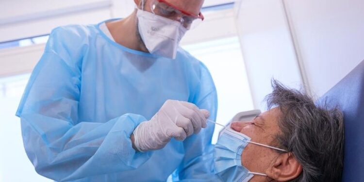 Sergipe registra 633 casos de Covid-19 e mais oito óbitos que estavam em investigação