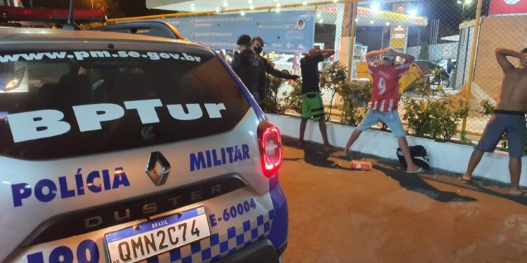 Polícia Militar prende homem por tráfico de drogas na zona sul de Aracaju