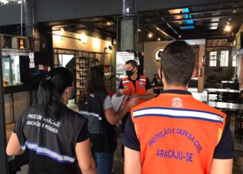 Fiscalização avalia medidas de biossegurança em bares e restaurantes neste sábado, 3