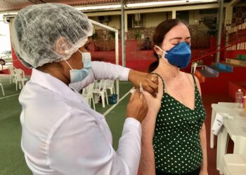 Aracaju já vacinou mais de 50% da população contra covid