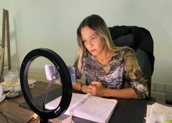 Em discurso, Sheyla Galba cobra construção do Hospital do Câncer e repudia violência contra a mulher