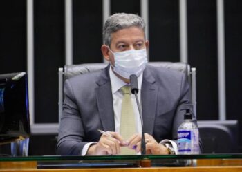 Lira defende fundão eleitoral e diz que, sem verba pública, campanhas podem ser bancadas por milícia e tráfico