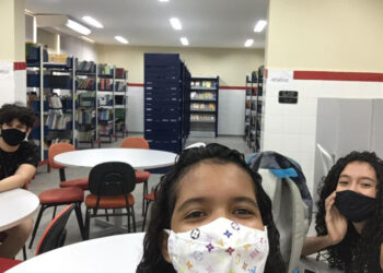 Alunos do Atheneu realizam campanha para doação de livros