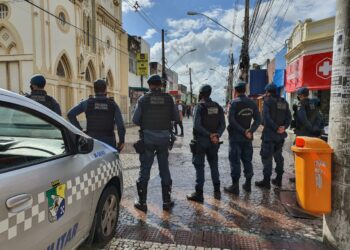 Polícia Militar reforça policiamento ostensivo no centro de Aracaju