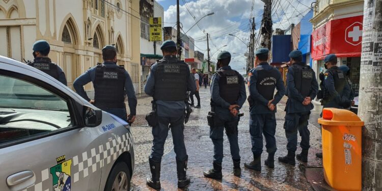 Polícia Militar reforça policiamento ostensivo no centro de Aracaju