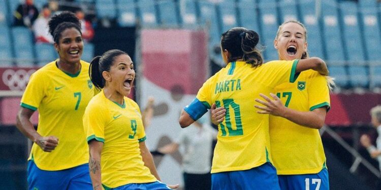 Seleção feminina goleia China na estreia do Brasil na Olimpíada