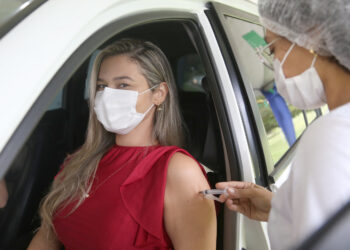 Campanha de vacinação contra covid-19 chega a mais 8.082 aracajuanos nesta quarta, 7