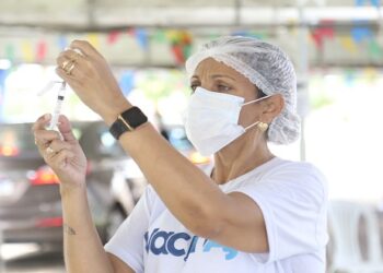 Covid-19: neste fim de semana, em Aracaju, recebem a vacina pessoas com 28 anos; confira locais de imunização