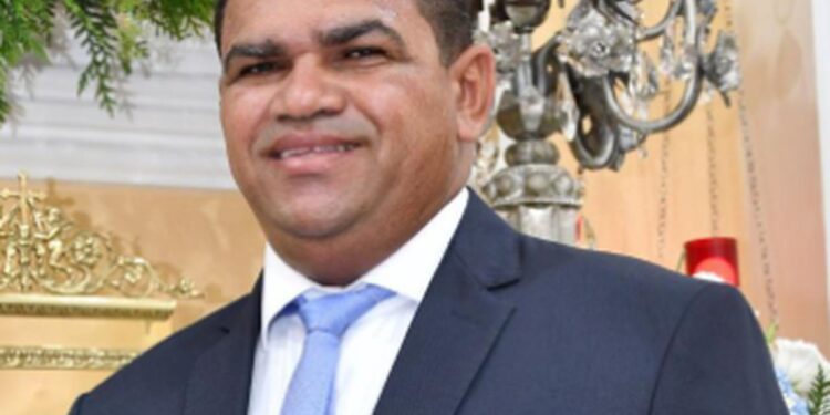 Vereador Hamilton do Mocambo morre após contrair a Covid-19