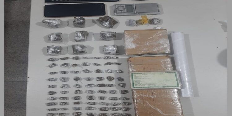 Polícia Militar prende homem por tráfico ilícito de drogas no bairro Centro, Aracaju