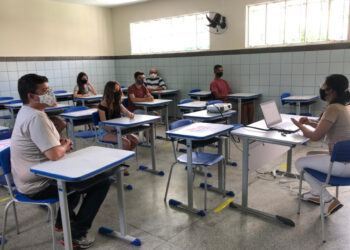 Escolas estaduais estão prontas para o retorno presencial a partir desta terça-feira, 17
