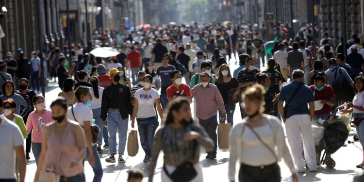 Com avanço nas Américas, Delta é “altamente preocupante”, diz Opas