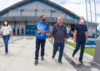 Em Simão Dias, Belivaldo inaugura reforma de Ginásio de Esportes José Maria Costa