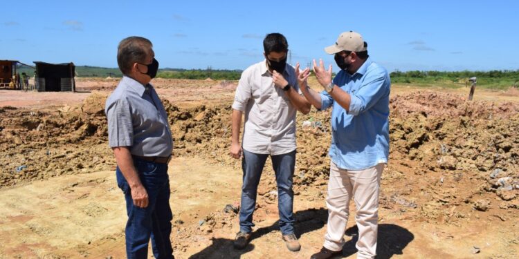 Ao visitar a Estre Ambiental, Sergas analisa a possibilidade de aproveitar o Biogás
