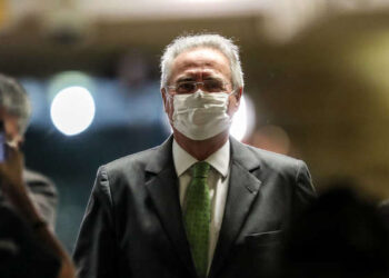 ‘Perspectiva é de que presidente seja enquadrado em crime de responsabilidade’, diz Renan sobre CPI