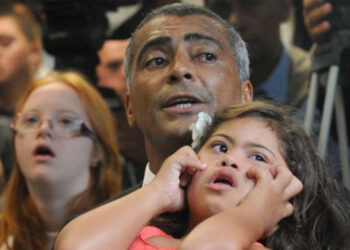 Romário ataca Ministro da Educação após fala sobre crianças com deficiência: ‘Completo idiota’