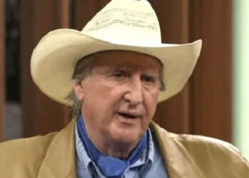 PF faz buscas contra Sérgio Reis e deputado bolsonarista Otoni de Paula