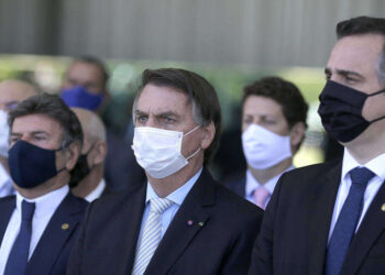 Fux e Rodrigo Pacheco discutem crise entre Poderes após ameaças de Bolsonaro