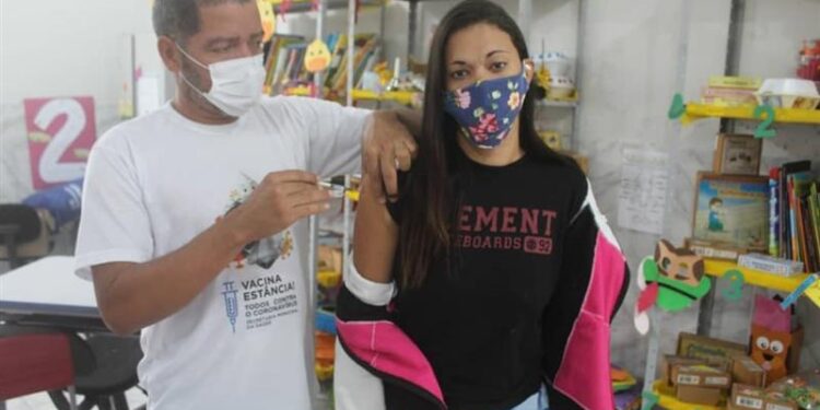 Em Ritmo Olímpico Estância supera a marca de mil doses aplicadas nesta terça-feira