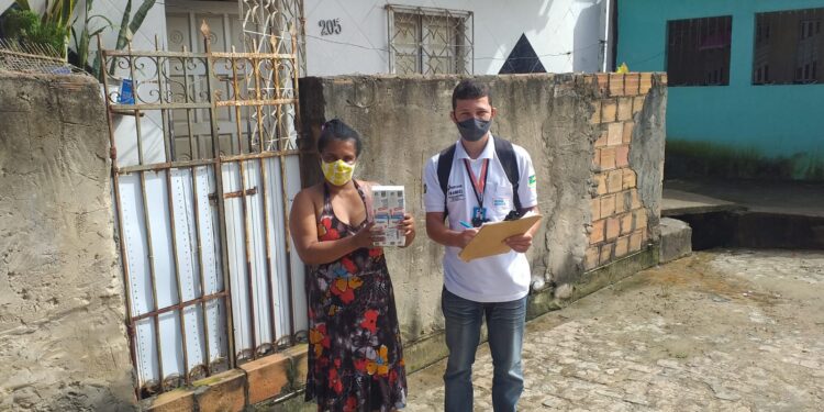 Projeto da Energisa realiza troca de lâmpadas e cadastro na tarifa social em Socorro