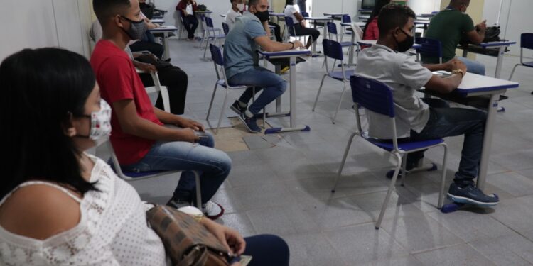 Empresa alimentícia de Santa Catarina está em Socorro para selecionar candidatos para 70 vagas de emprego