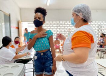 Laranjeiras pretende vacinar pessoas a partir de 16 anos e reforçar idosos