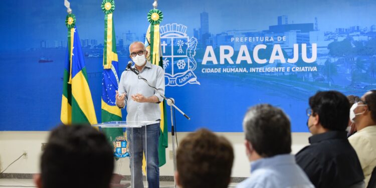 Edivaldo sanciona lei que autoriza município a contratar financiamento de US$ 84 milhões para obras estruturantes