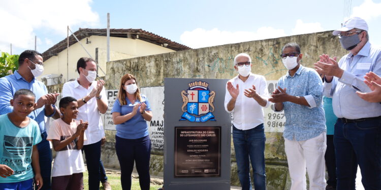 Prefeito Edvaldo Nogueira inaugura infraestrutura do São Carlos: Uma obra que trouxe dignidade para a comunidade