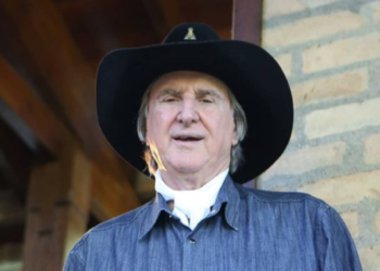 Sérgio Reis fala em entrevista sobre áudios vazados: ‘Querem acabar comigo’