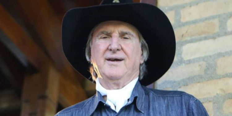 Sérgio Reis fala em entrevista sobre áudios vazados: ‘Querem acabar comigo’